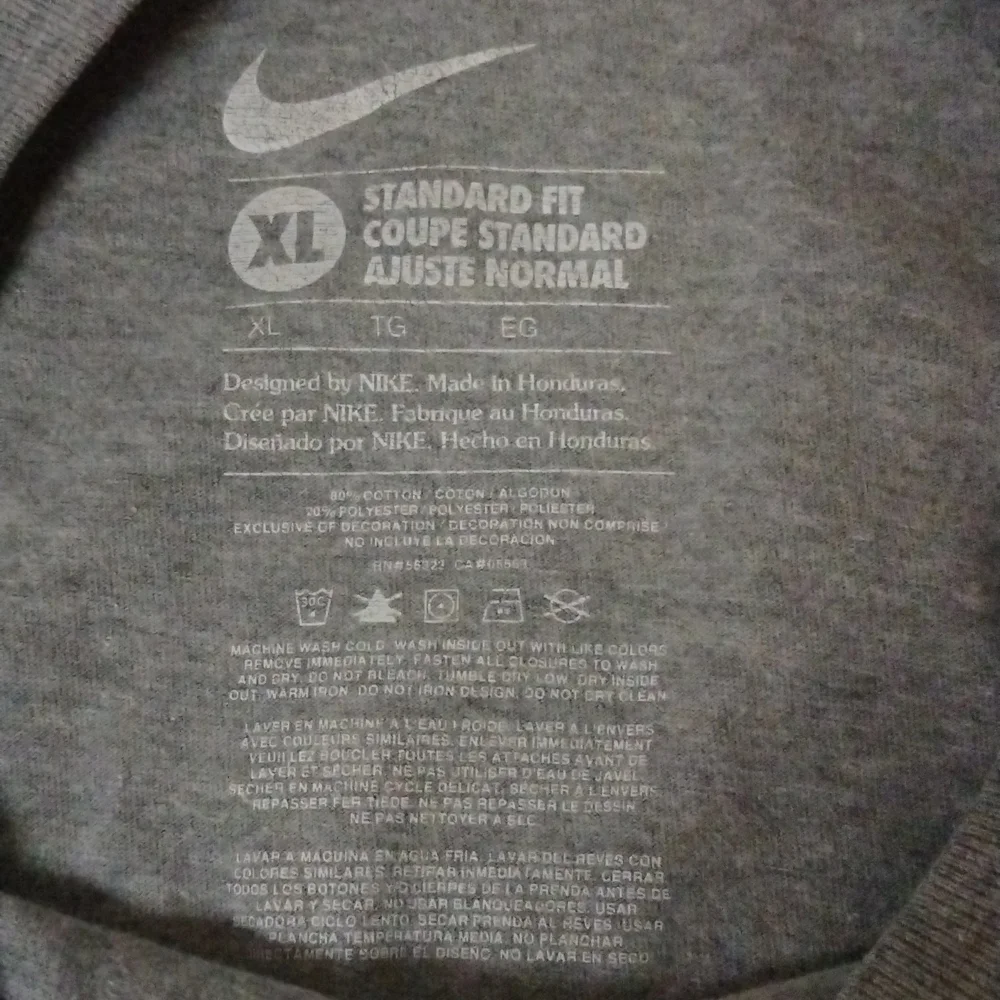 Spelled Out "Nike 1972" Classic Black & Red On Gray T-shirt XL - Picture 4 of 5